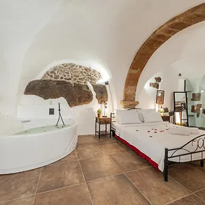 Romantic Loft With Jacuzzi In The Castle Appartamento